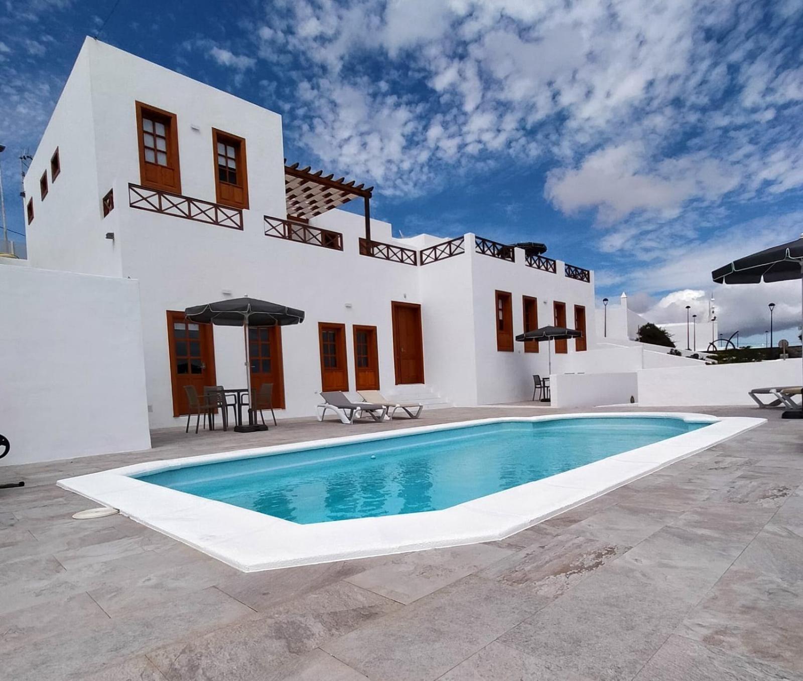 Villa Livia ติอาส ภายนอก รูปภาพ